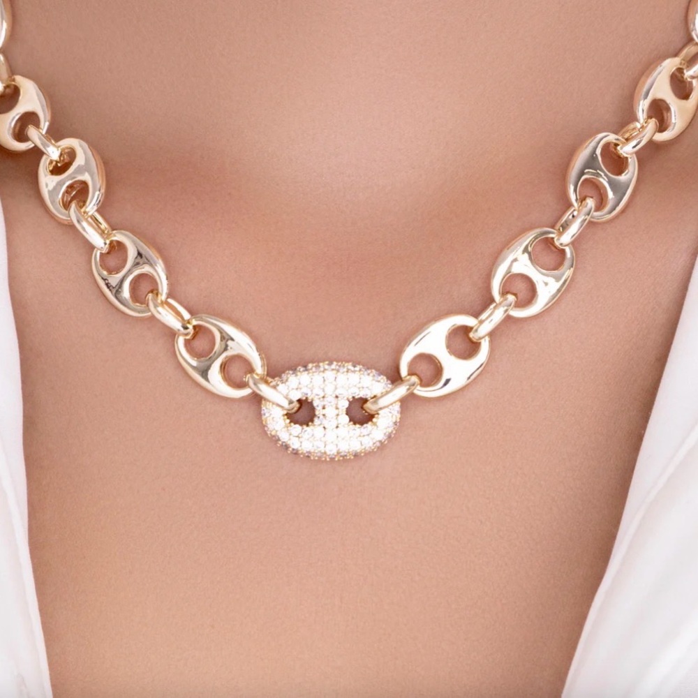 Mariners Link chain with Crystal pave center link anchor chain Gucci look NWT